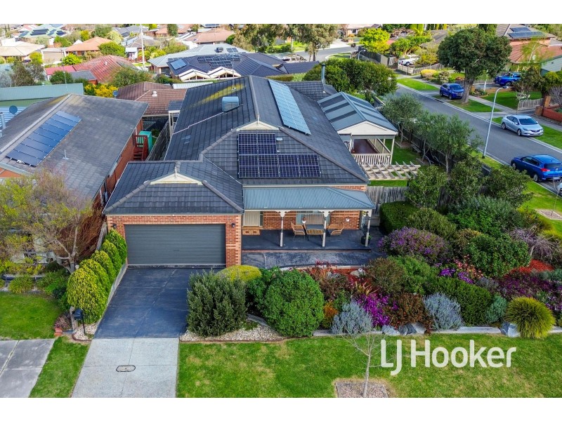 8 Rachael Court, Pakenham VIC 3810