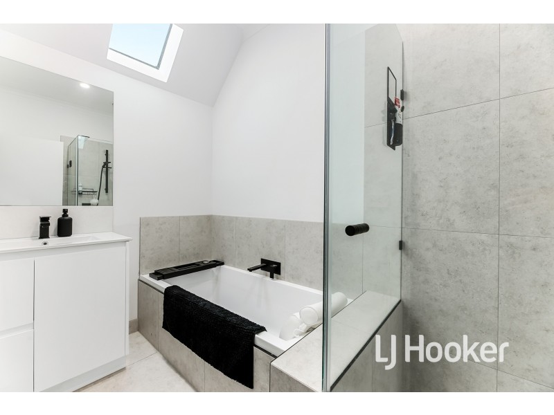 7 Garner Court, Endeavour Hills VIC 3802