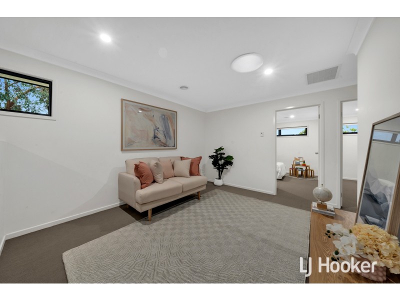 3 Nebula Lane, Cranbourne East VIC 3977