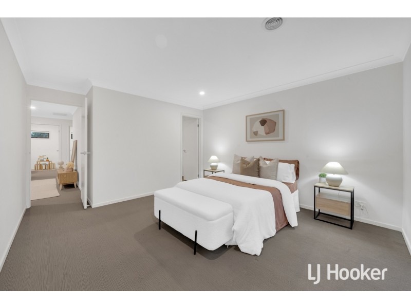 3 Nebula Lane, Cranbourne East VIC 3977