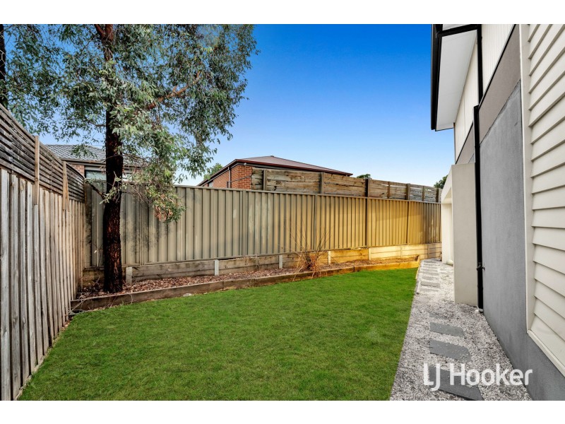 3 Nebula Lane, Cranbourne East VIC 3977