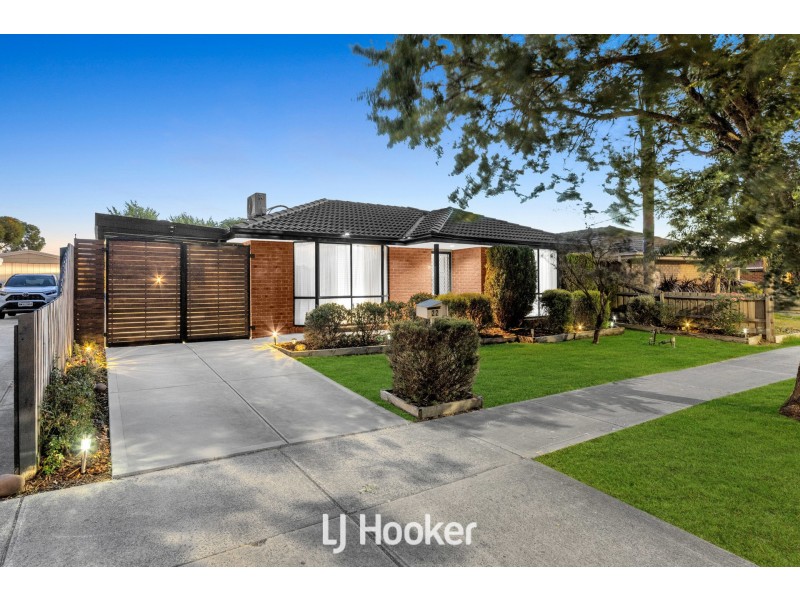 22 Allemby Drive, Cranbourne West VIC 3977