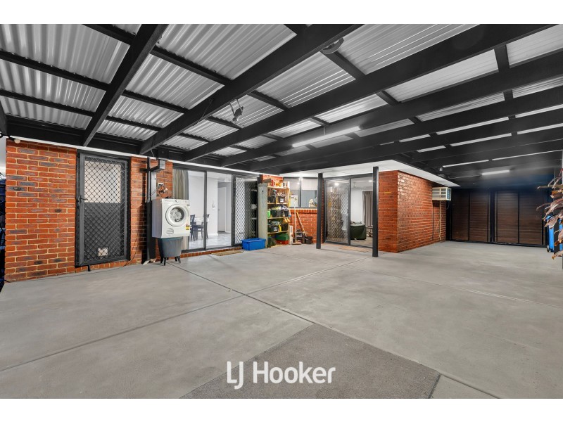 22 Allemby Drive, Cranbourne West VIC 3977