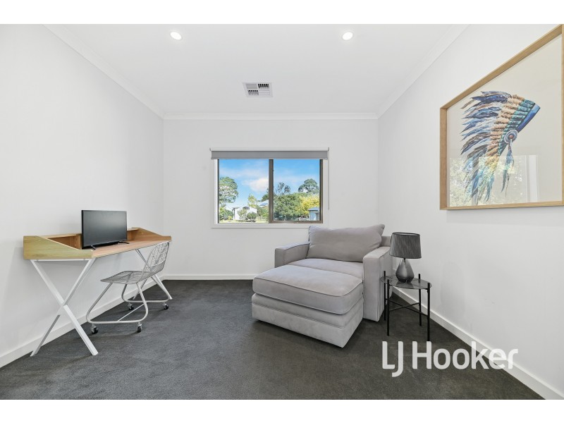 13 Stanhill Drive, Cranbourne South VIC 3977