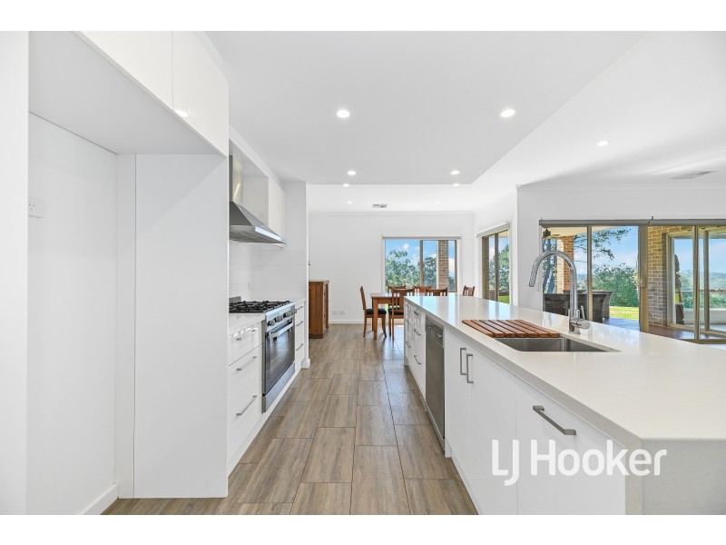 13 Stanhill Drive, Cranbourne South VIC 3977