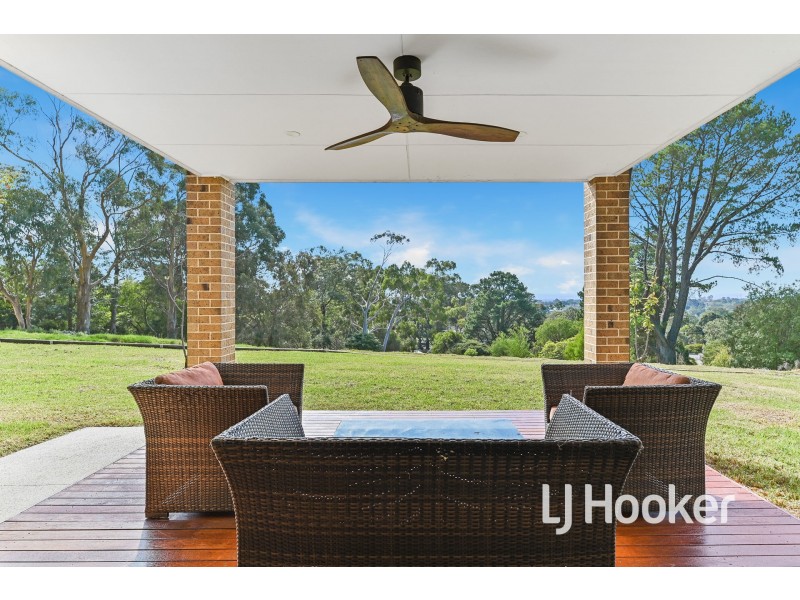 13 Stanhill Drive, Cranbourne South VIC 3977