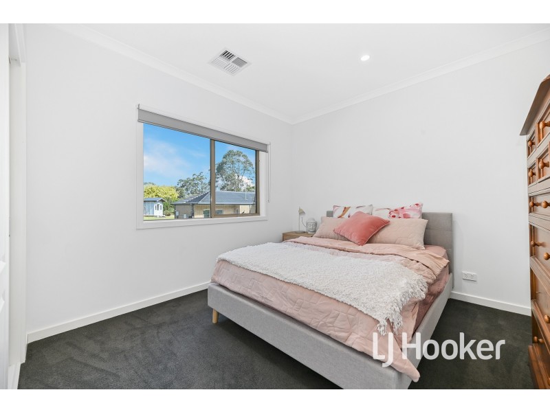 13 Stanhill Drive, Cranbourne South VIC 3977