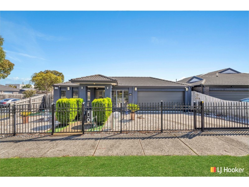 54 Herbert Road, Carrum Downs VIC 3201