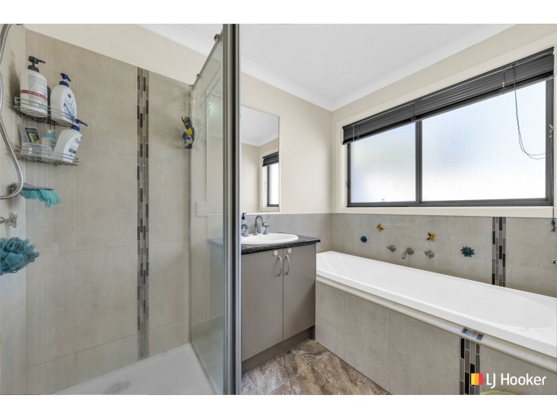 54 Herbert Road, Carrum Downs VIC 3201