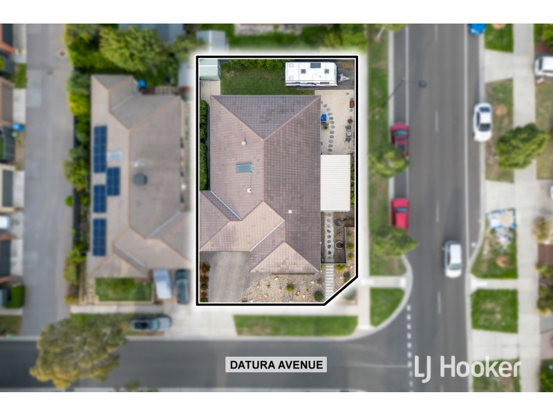 74 Datura Avenue, Cranbourne North VIC 3977