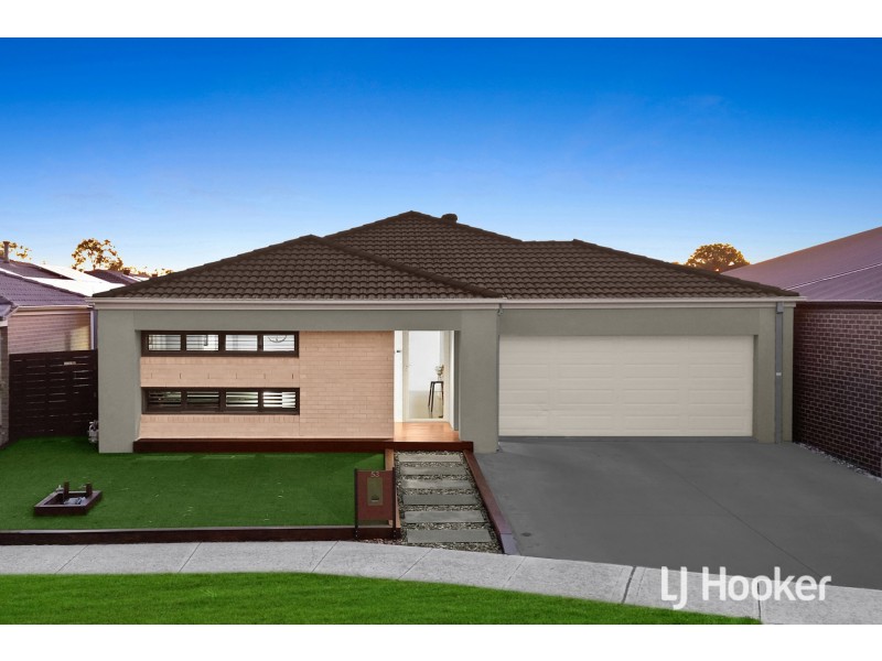 53 Datura Avenue, Cranbourne North VIC 3977