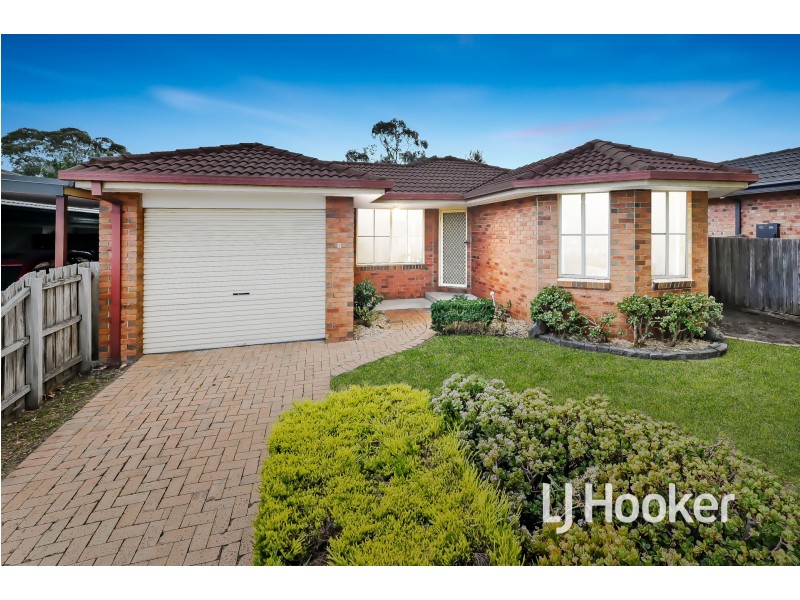 6 Tambo Way, Berwick VIC 3806