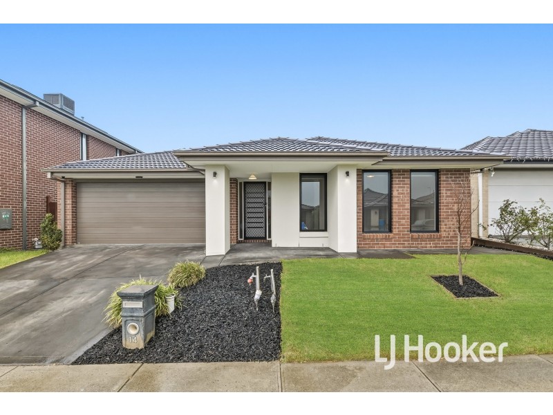 14 Sloane Drive, Clyde North VIC 3978