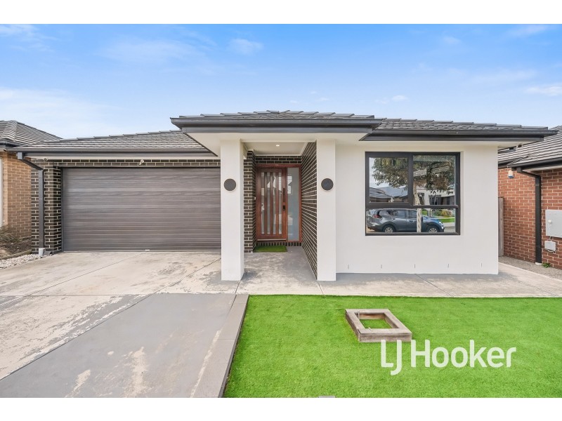 53 Largo Circuit, Junction Village VIC 3977