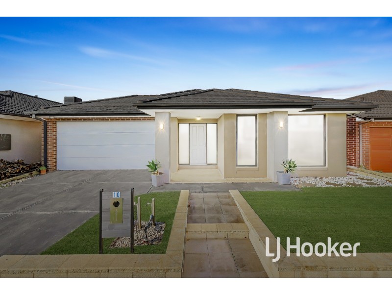 10 Guisard Way, Clyde North VIC 3978