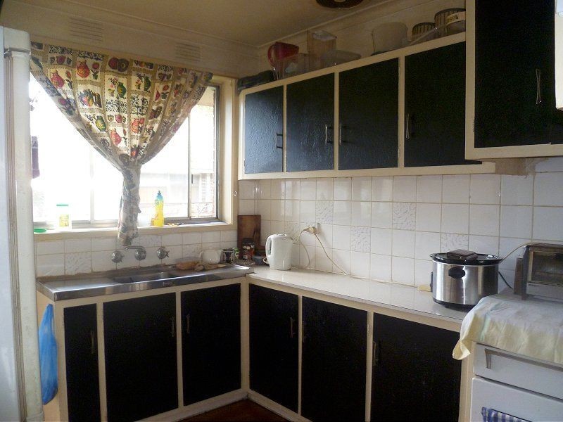 2/205 Sladen Street, Cranbourne VIC 3977