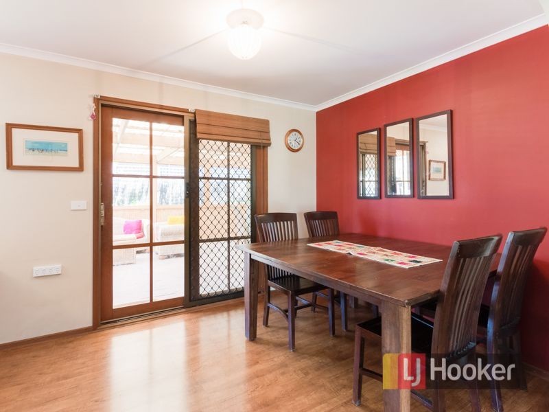 35 Horsfield Street, Cranbourne North VIC 3977