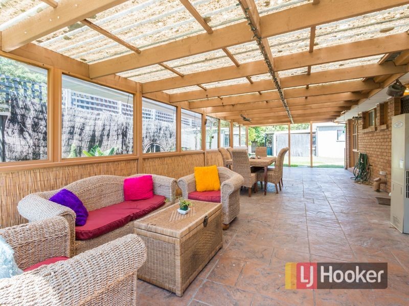 35 Horsfield Street, Cranbourne North VIC 3977