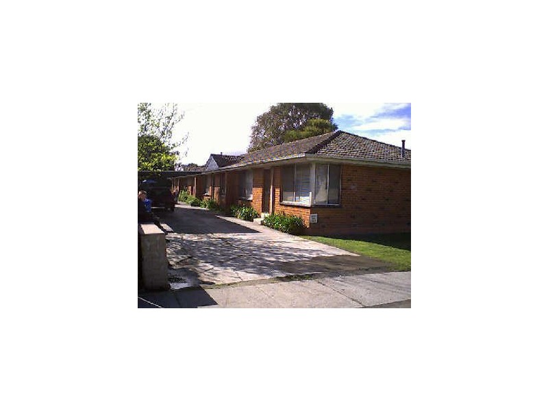 1/205 Sladen Street, Cranbourne VIC 3977