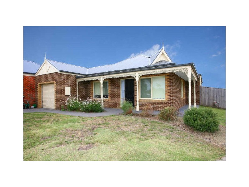 38 Waterbush Crescent, Lyndhurst VIC 3975