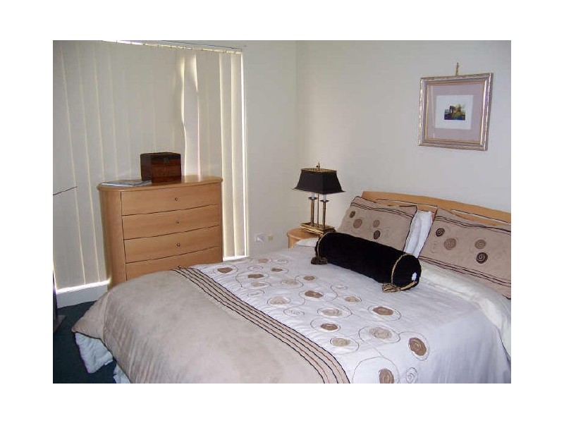 63 Scarborough Avenue, Cranbourne VIC 3977