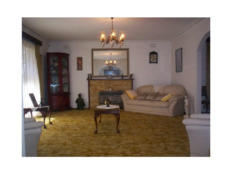 15 Carr Boyd Road, Cranbourne South VIC 3977