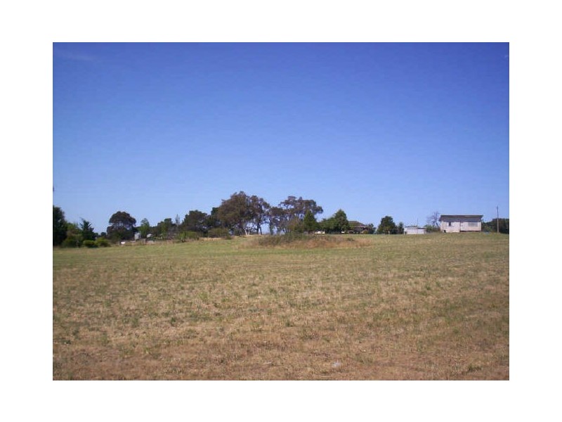 15 Carr Boyd Road, Cranbourne South VIC 3977