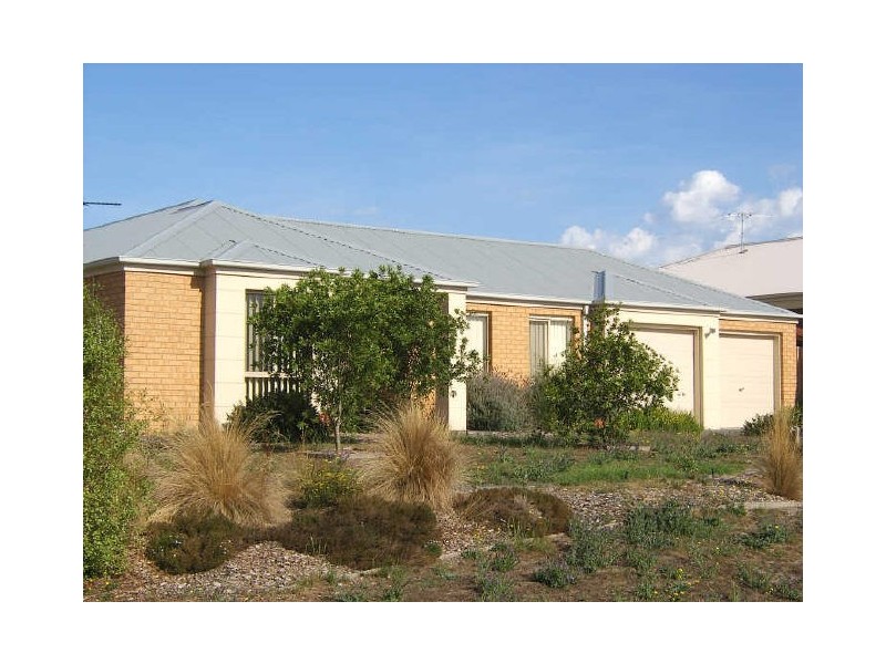 18 Sherbrooke Mews, Somerville VIC 3912