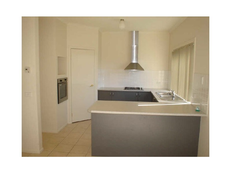 1 Elgin Mews, Cranbourne VIC 3977