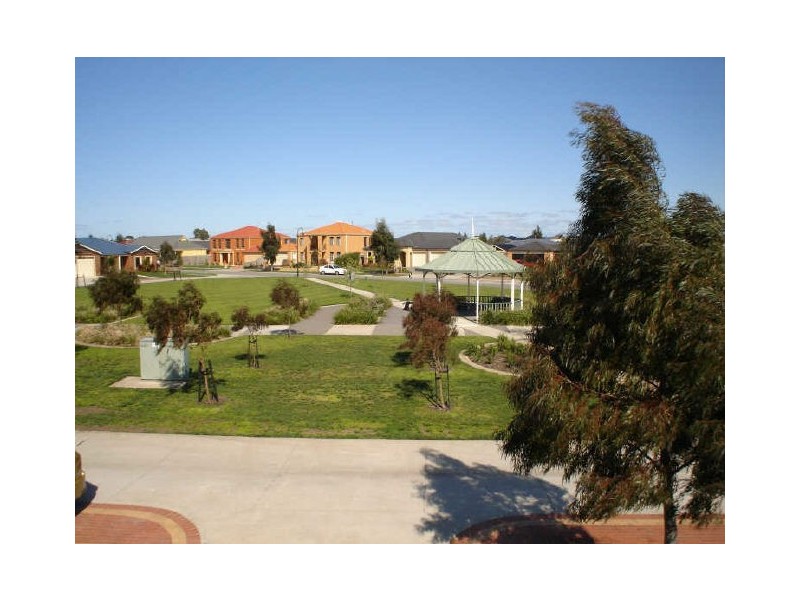 1 Elgin Mews, Cranbourne VIC 3977