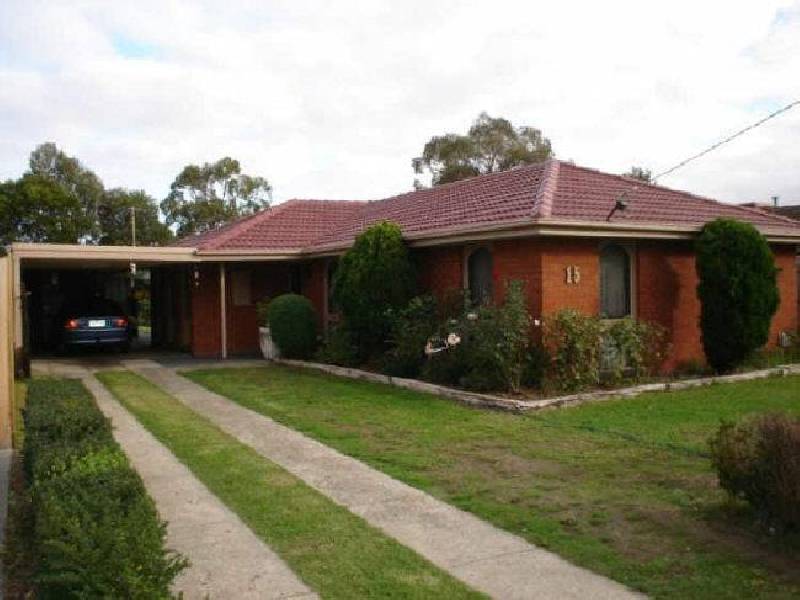15 Bourke Road, Cranbourne VIC 3977