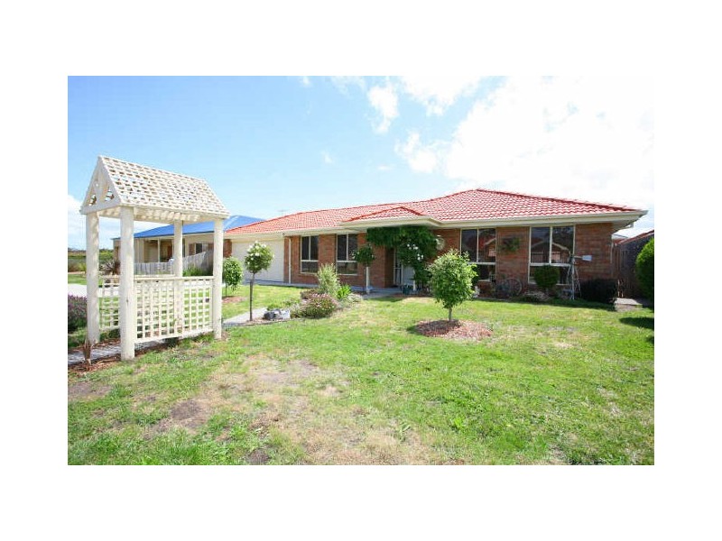 5 Wild Duck Way, Blind Bight VIC 3980