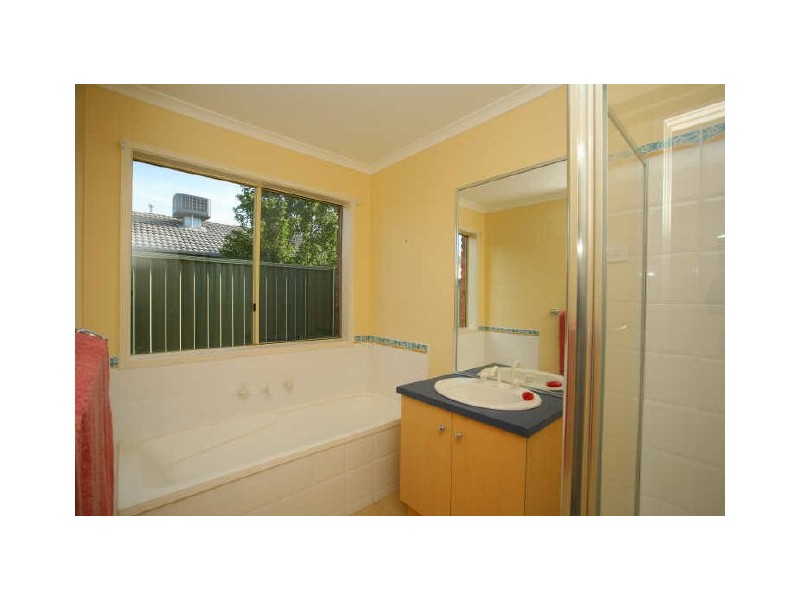 23 Waterside Drive, Cranbourne East VIC 3977