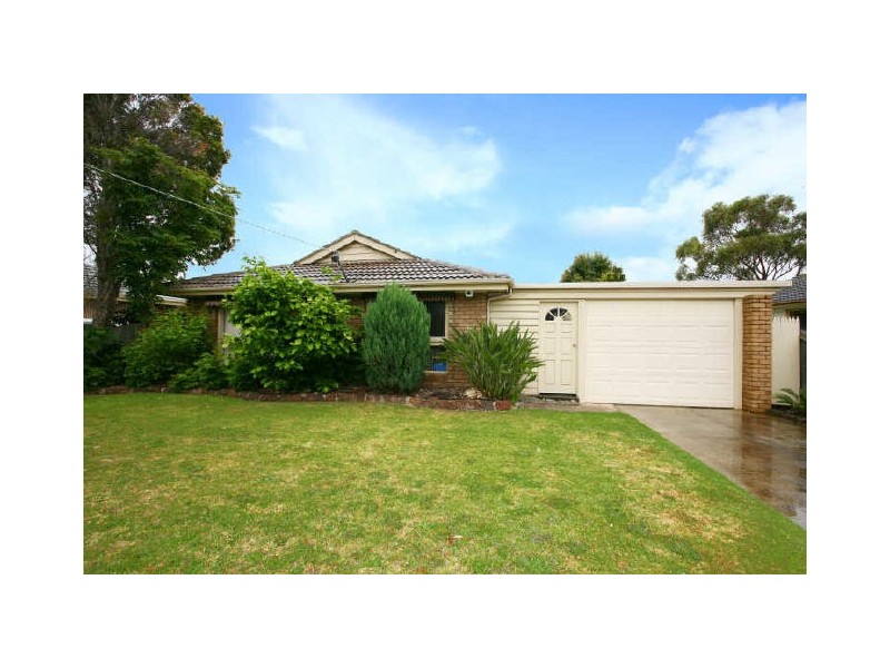 32 Clarendon Street, Cranbourne VIC 3977