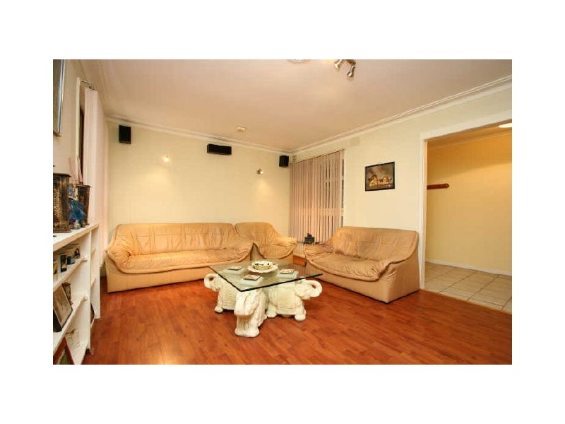 32 Clarendon Street, Cranbourne VIC 3977