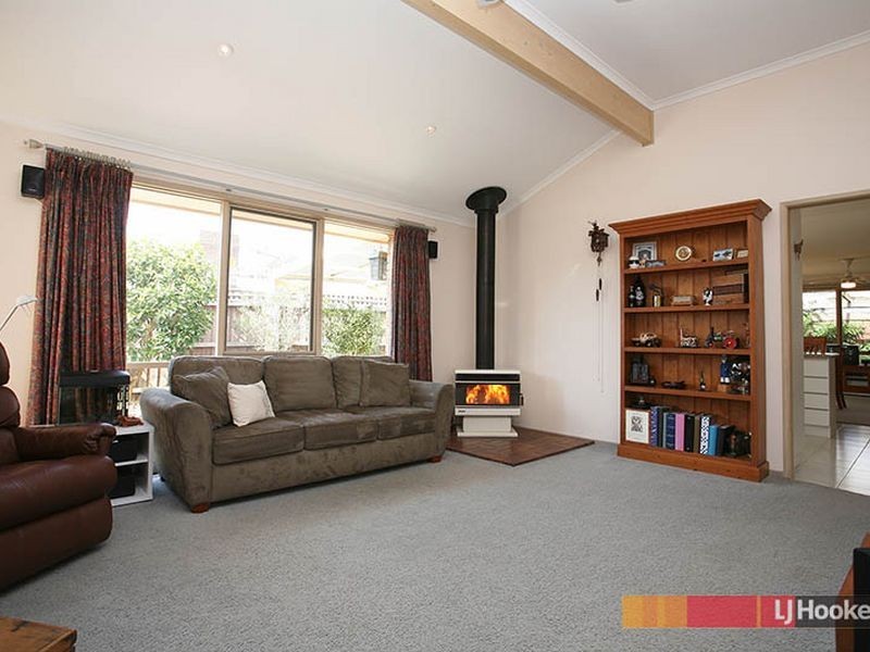 10 Albatross Close, Blind Bight VIC 3980