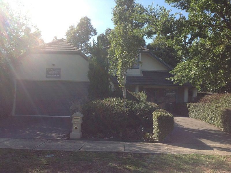 33 Waterside Drive, Cranbourne VIC 3977