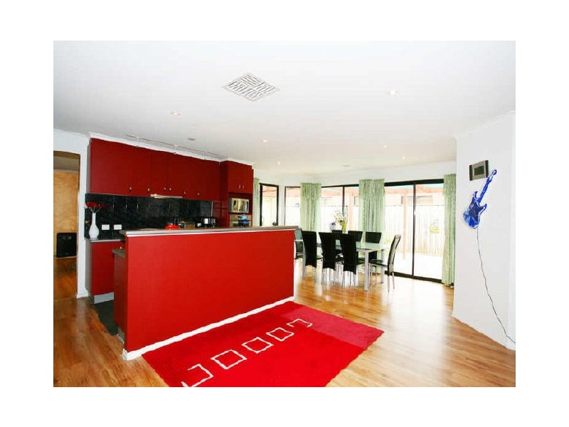 7 Brookland Greens Boulevard, Cranbourne VIC 3977