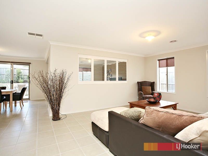 6 Lytham Court, Cranbourne VIC 3977