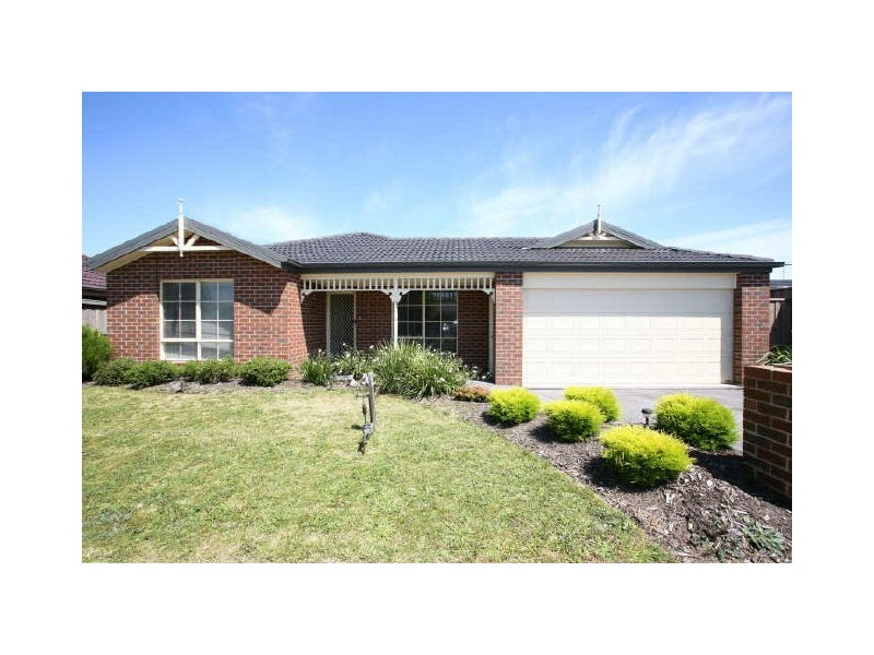 3 Glade Court, Cranbourne VIC 3977
