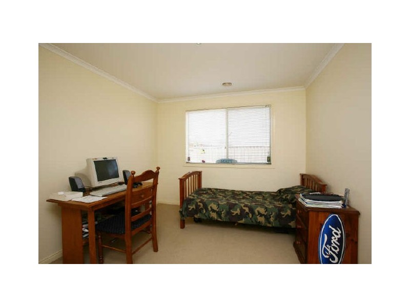 3 Glade Court, Cranbourne VIC 3977