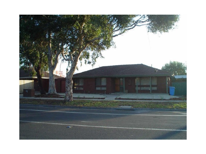 1/204 Sladen Street, Cranbourne VIC 3977