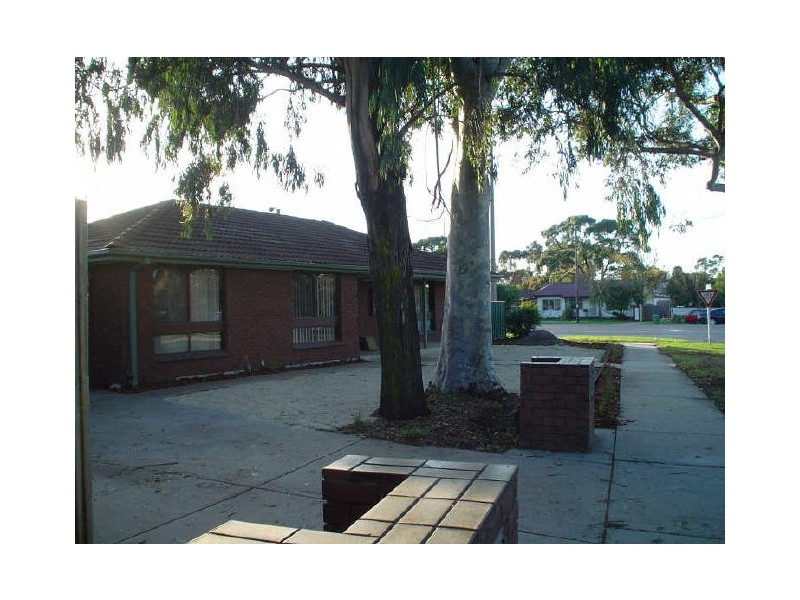 1/204 Sladen Street, Cranbourne VIC 3977