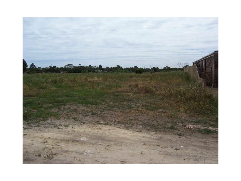Lot 825 Phoenix Avenue, Cranbourne VIC 3977