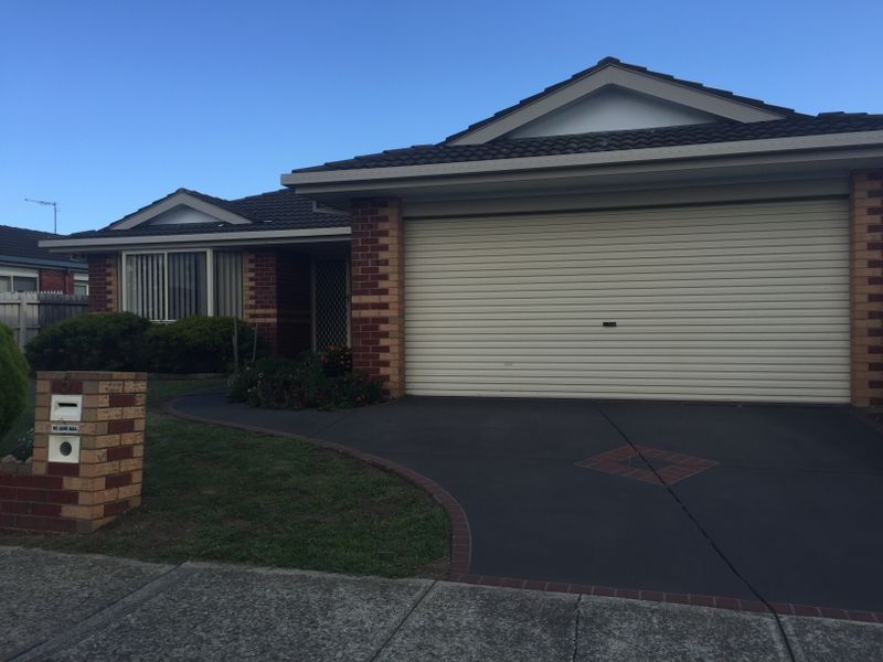 5 Merrijig Avenue, Cranbourne VIC 3977