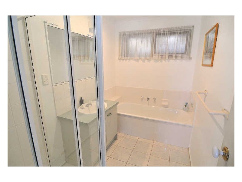 5 Willora Crescent, Cranbourne VIC 3977