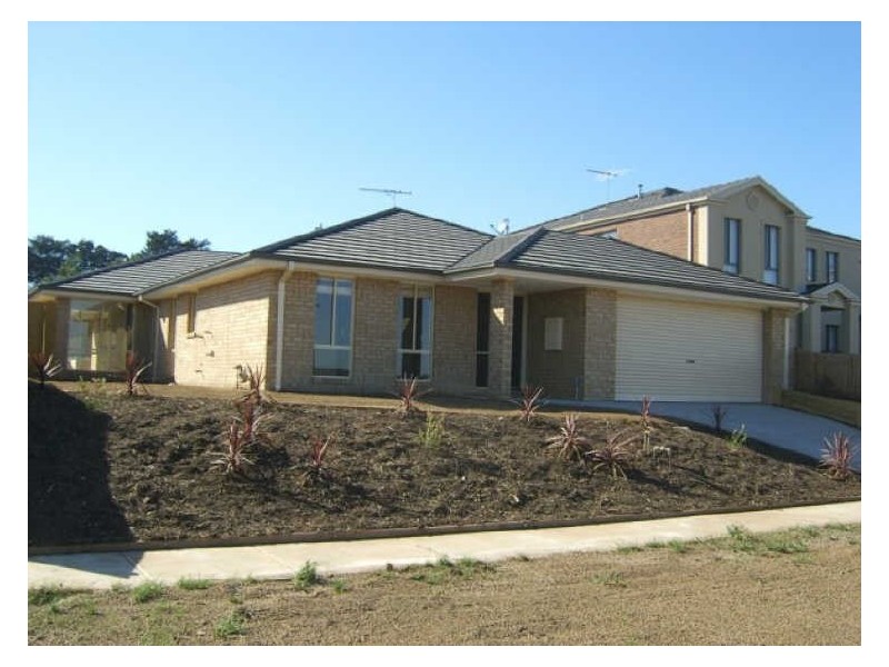 9 Golden Way, Skye VIC 3977