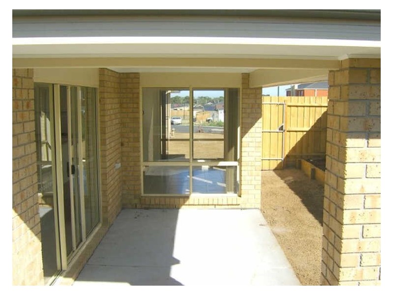 9 Golden Way, Skye VIC 3977