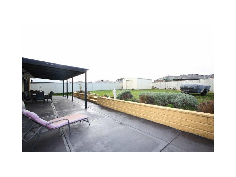 70 Scotsdale Drive, Cranbourne East VIC 3977