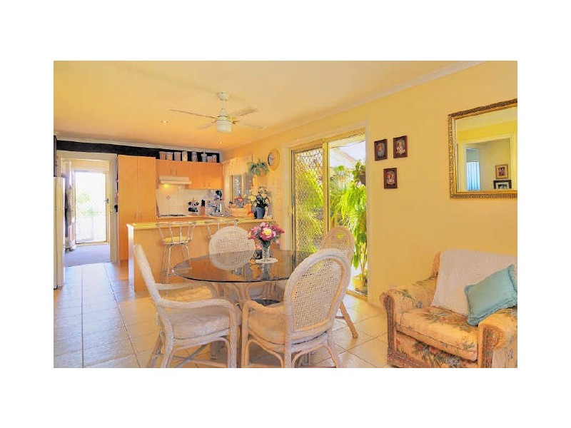 13 Cambridge Close, Cranbourne East VIC 3977